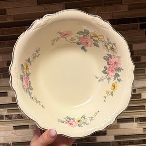 Homer Laughlin Vintage Virginia Rose Salad or Fruit 8.5” Bowl